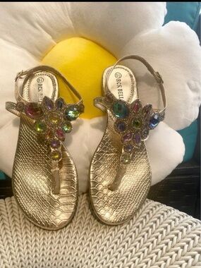 Buy Now - HOT 🔥 DEAL ! 
Gold Jeweled T-Strap Sandals